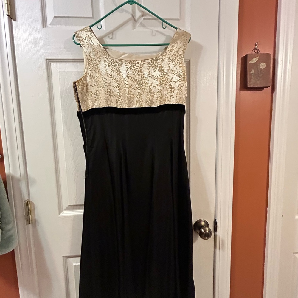 Vintage 1960s Alfred Werber dress with jacket, size 5-6, great condition!